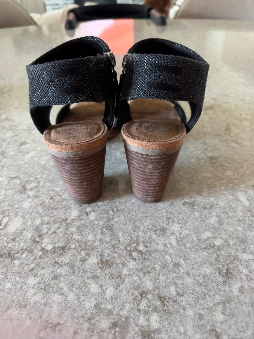 TOMS Majorca Cut Out Heel in Black - Picture 3 of 5